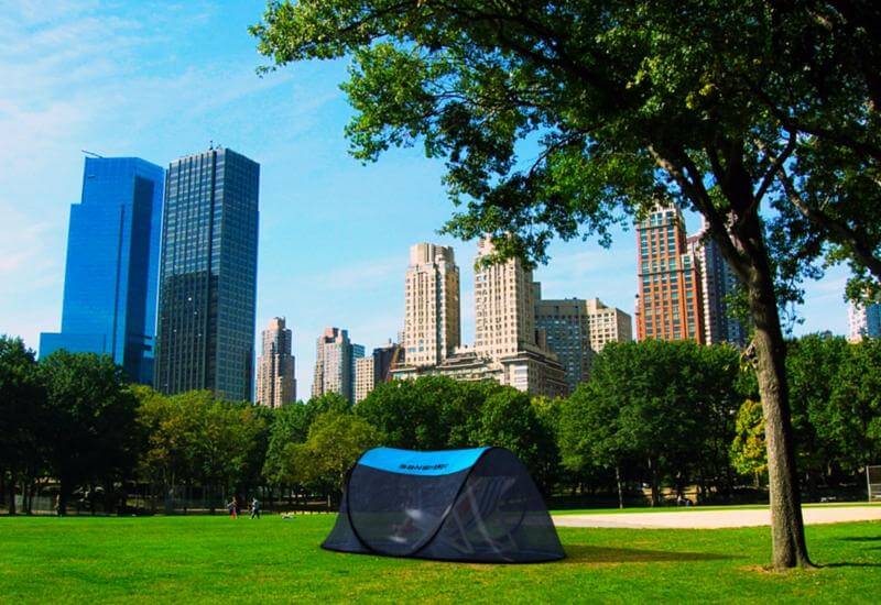 picnic in a pop up mosquito tent